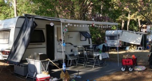 Bayram için çadır ve karavana talep rekor kırıyor! Otel tatillerine ekonomi yetmedi